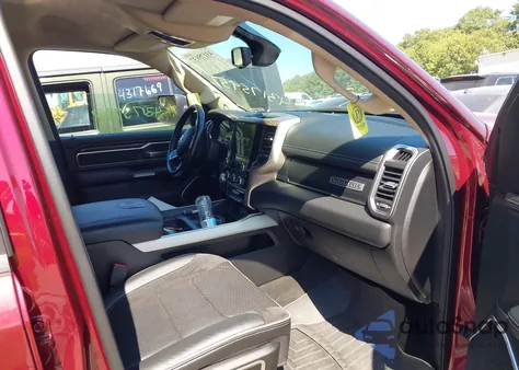 2020 Ram 1500 Laramie 4X4 5'7 Box z USA, uszkodzony, nr VIN 1C6SRFJT6LN217061